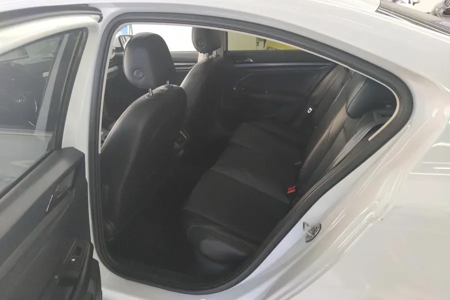 2021 Weltmeister E.5 BEV 49.92KWH,autocango,china used car exporter,china ev exporter,chinese used car exporter,chinese used ev exporter