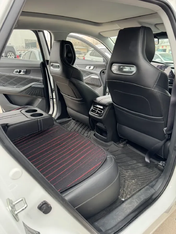 2023 ChangAn UNI-K 2.0T 233HP L4 8AT,autocango,china used car exporter,china ev exporter,chinese used car exporter,chinese used ev exporter