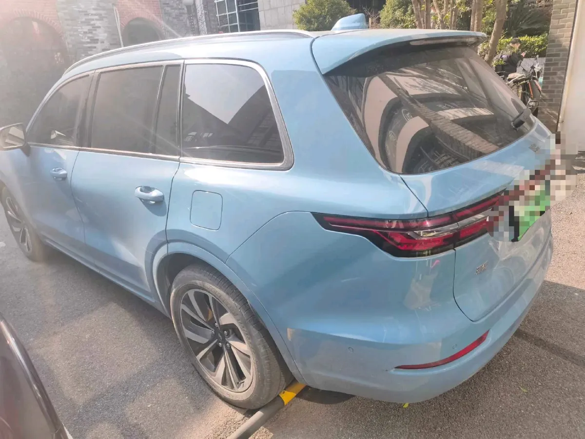 2021 Li ONE Range Extended 131HP REEV 40.5KWH,autocango,china used car exporter,china ev exporter,chinese used car exporter,chinese used ev exporter