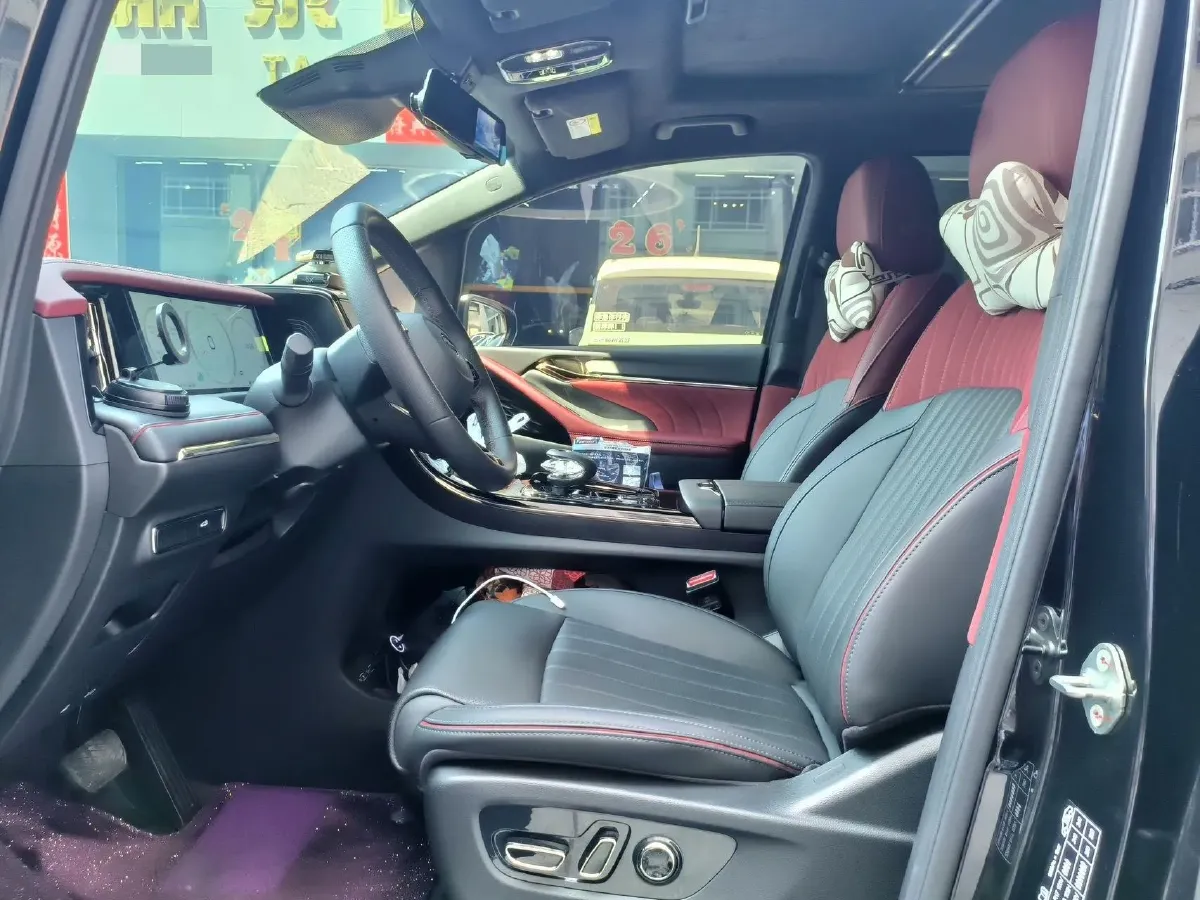 2024 GAC Trumpchi M8 2.0T 252HP L4 8AT,autocango,china used car exporter,china ev exporter,chinese used car exporter,chinese used ev exporter