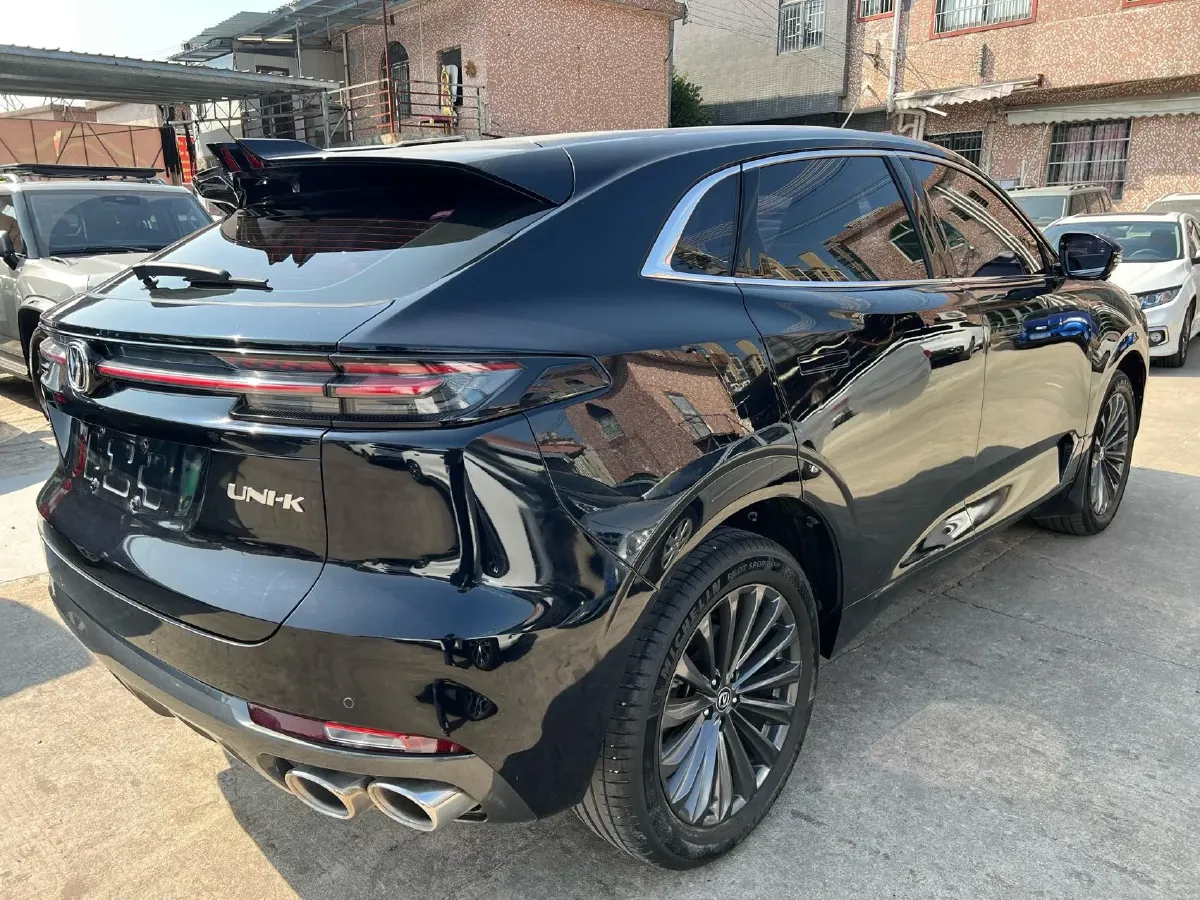 2021 ChangAn UNI-K 2.0T 233HP L4 8AT,autocango,china used car exporter,china ev exporter,chinese used car exporter,chinese used ev exporter