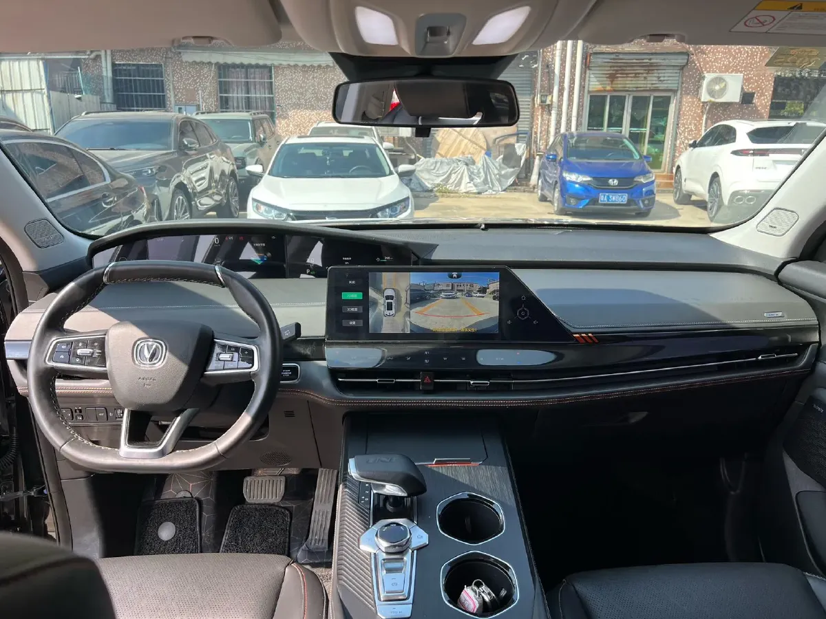 2021 ChangAn UNI-K 2.0T 233HP L4 8AT,autocango,china used car exporter,china ev exporter,chinese used car exporter,chinese used ev exporter