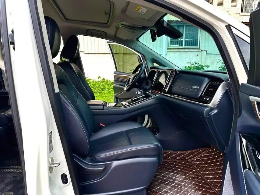 2021 GAC Trumpchi M8 2.0T 252HP L4 8AT,autocango,china used car exporter,china ev exporter,chinese used car exporter,chinese used ev exporter