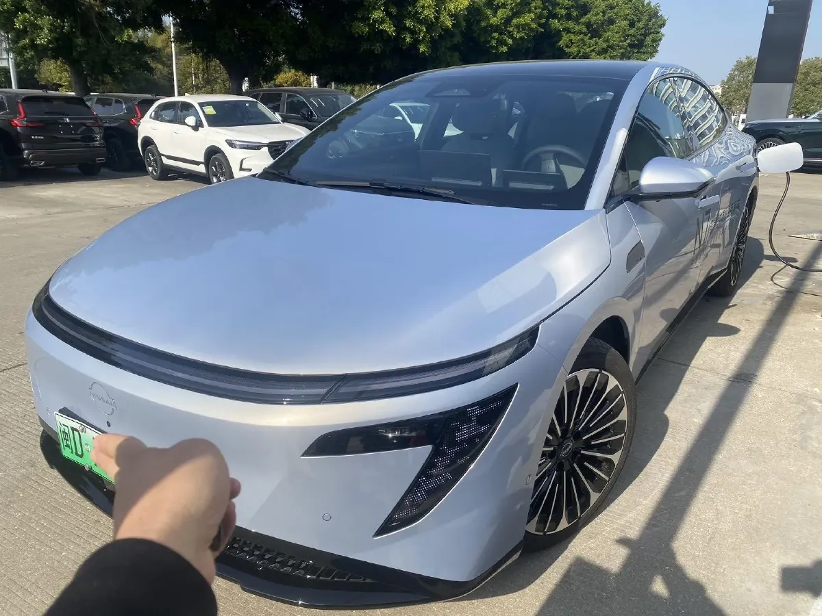 2025 Nissan N7 BEV 58KWH,autocango,china used car exporter,china ev exporter,chinese used car exporter,chinese used ev exporter