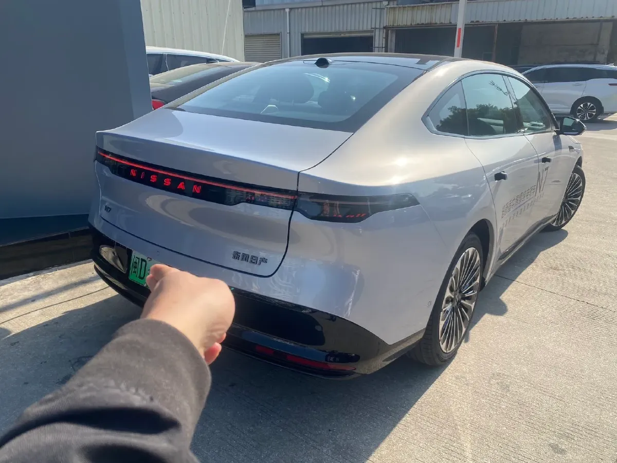 2025 Nissan N7 BEV 58KWH,autocango,china used car exporter,china ev exporter,chinese used car exporter,chinese used ev exporter