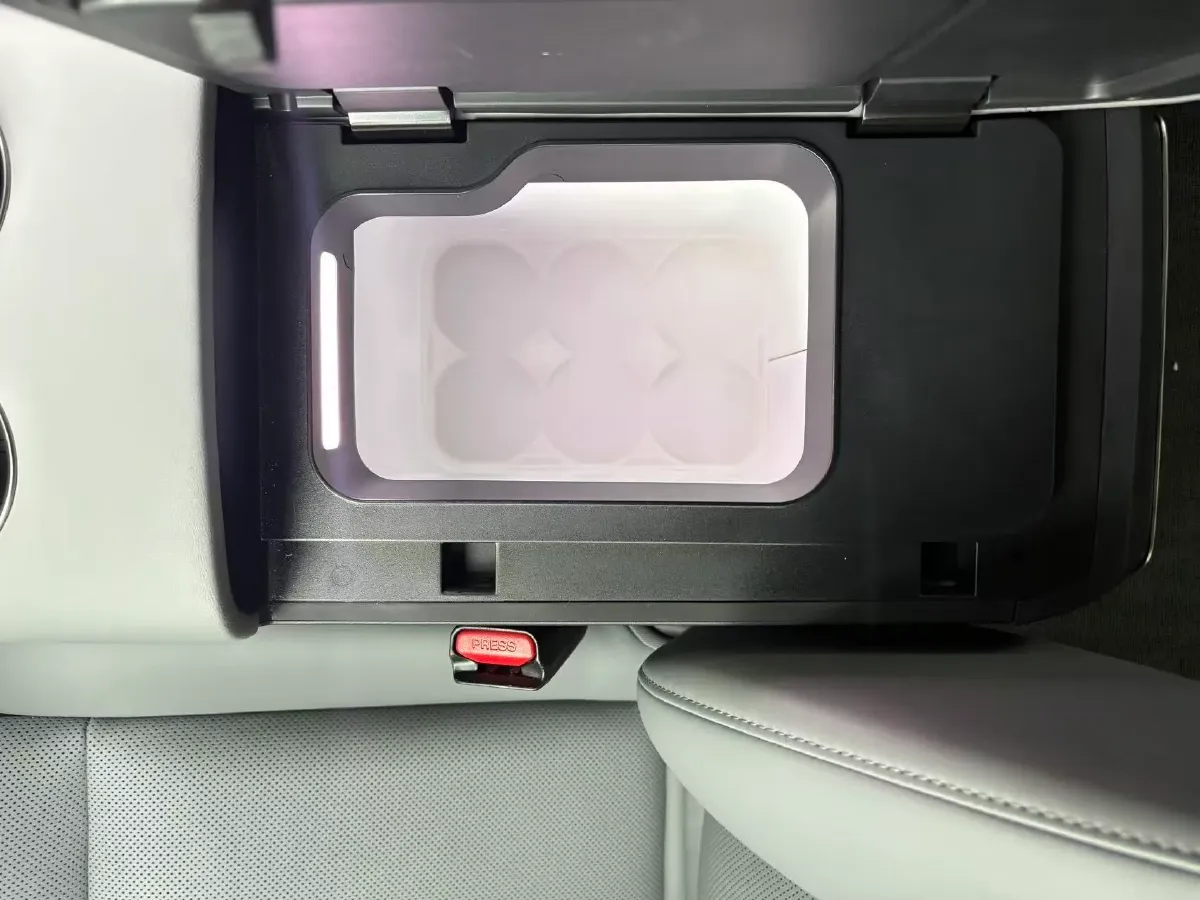 2025 Nissan N7 BEV 58KWH,autocango,china used car exporter,china ev exporter,chinese used car exporter,chinese used ev exporter