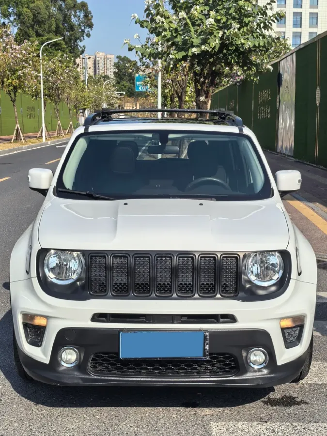 2019 Jeep Renegade 1.3T 173HP L4 7DCT,autocango,china used car exporter,china ev exporter,chinese used car exporter,chinese used ev exporter