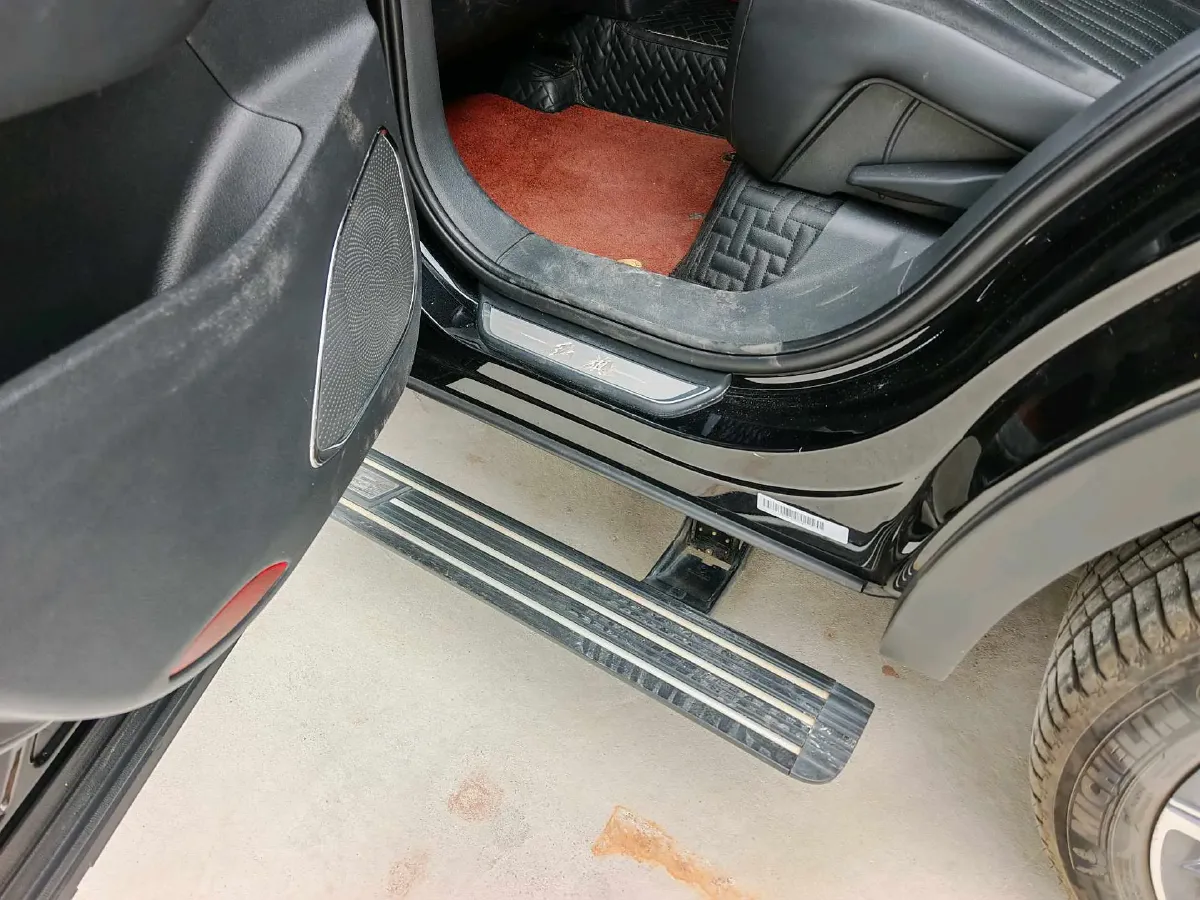 2022 HongQi HS5 2.0T 224HP L4 6AT,autocango,china used car exporter,china ev exporter,chinese used car exporter,chinese used ev exporter