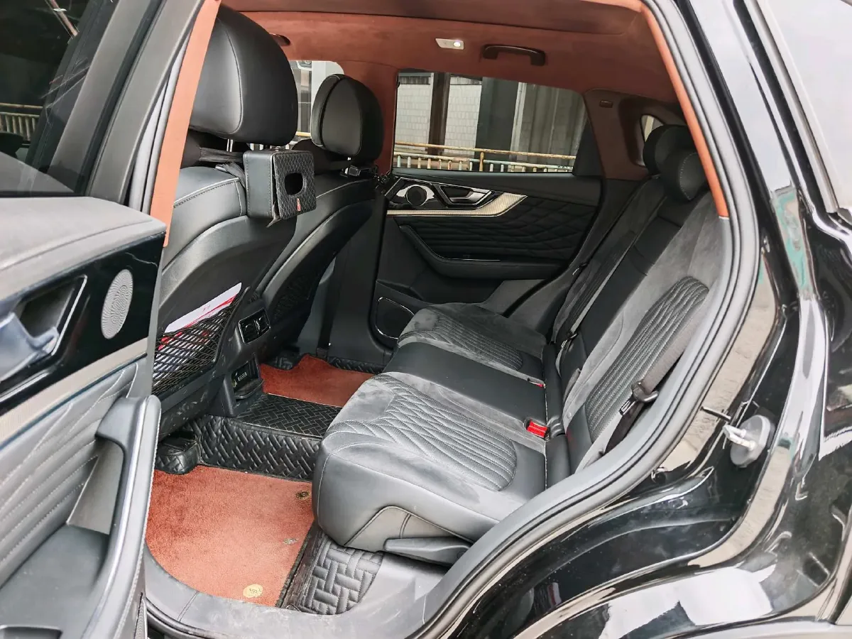 2022 HongQi HS5 2.0T 224HP L4 6AT,autocango,china used car exporter,china ev exporter,chinese used car exporter,chinese used ev exporter