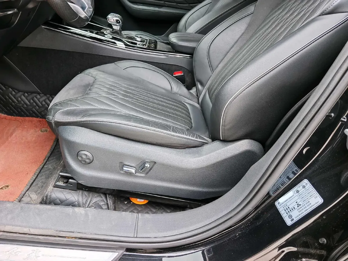 2022 HongQi HS5 2.0T 224HP L4 6AT,autocango,china used car exporter,china ev exporter,chinese used car exporter,chinese used ev exporter