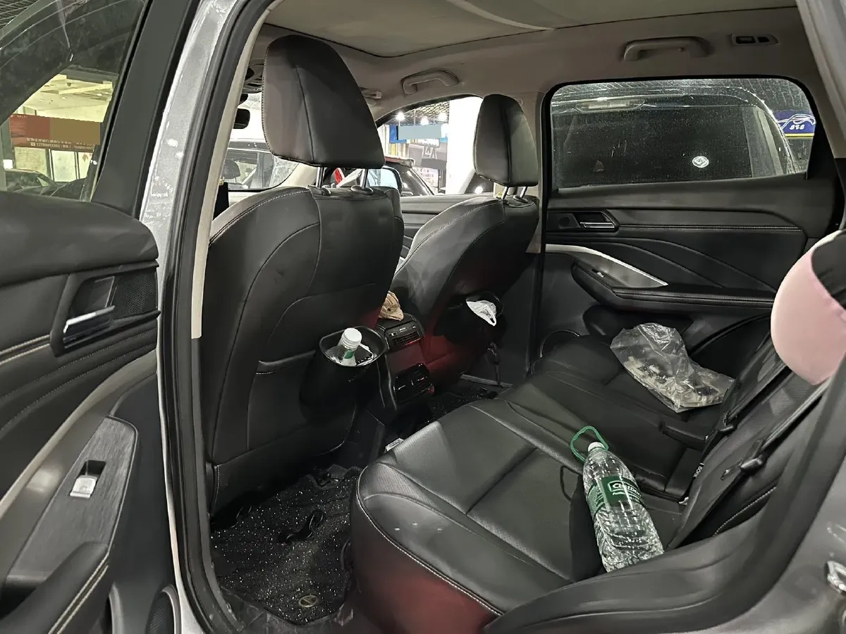 2018 WEY VV6 2.0T 197HP L4 7DCT,autocango,china used car exporter,china ev exporter,chinese used car exporter,chinese used ev exporter