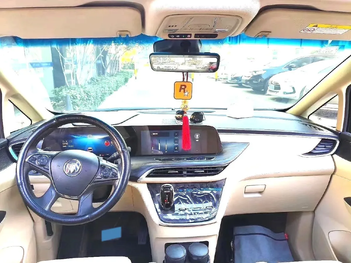 2022 Buick GL8 2.0T 237HP L4 9AT,autocango,china used car exporter,china ev exporter,chinese used car exporter,chinese used ev exporter