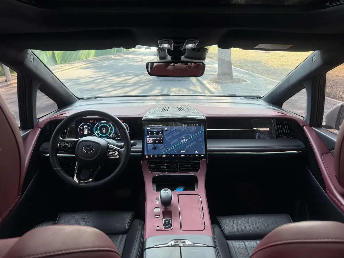 2024 GAC Trumpchi M8 2.0T 252HP L4 8AT,autocango,china used car exporter,china ev exporter,chinese used car exporter,chinese used ev exporter