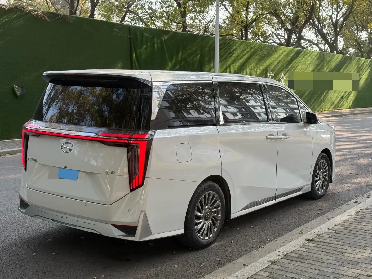 2024 GAC Trumpchi M8 2.0T 252HP L4 8AT,autocango,china used car exporter,china ev exporter,chinese used car exporter,chinese used ev exporter