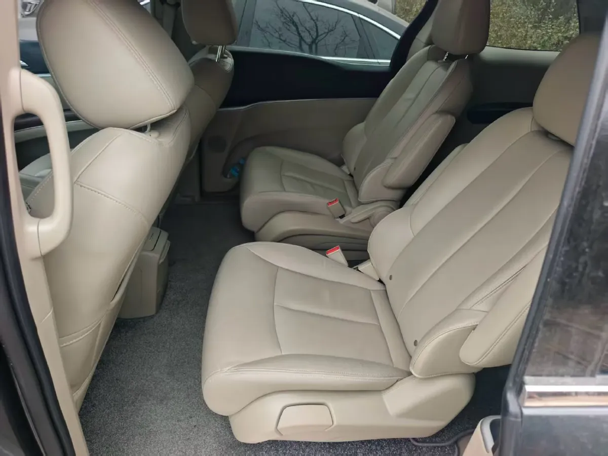 2018 Buick GL8 2.0T 260HP L4 6AT,autocango,china used car exporter,china ev exporter,chinese used car exporter,chinese used ev exporter