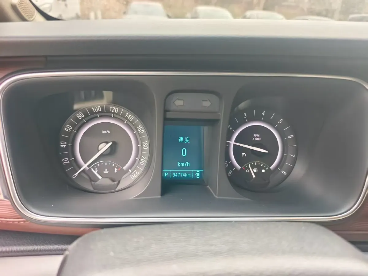 2018 Buick GL8 2.0T 260HP L4 6AT,autocango,china used car exporter,china ev exporter,chinese used car exporter,chinese used ev exporter