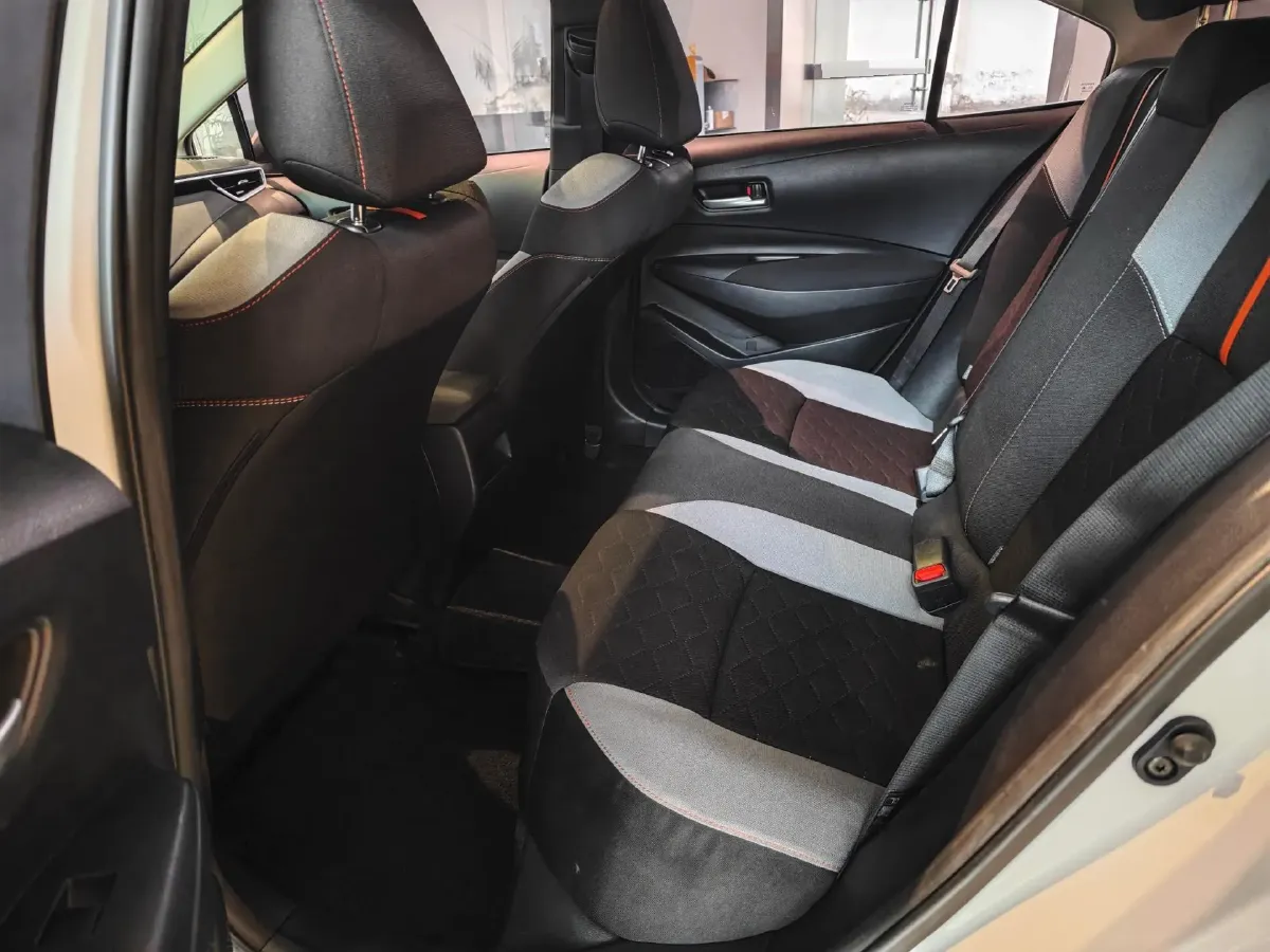 2021 Toyota Corolla 1.2T 116HP L4 CVT,autocango,china used car exporter,china ev exporter,chinese used car exporter,chinese used ev exporter