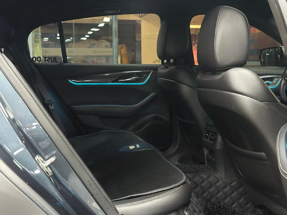 2022 Cadillac CT5 2.0T 237HP L4 10AT,autocango,china used car exporter,china ev exporter,chinese used car exporter,chinese used ev exporter