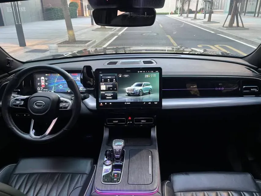 2022 GAC Trumpchi GS8 2.0T 252HP L4 8AT,autocango,china used car exporter,china ev exporter,chinese used car exporter,chinese used ev exporter