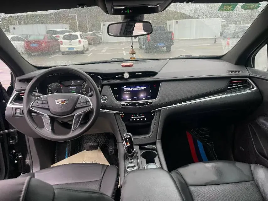 2020 Cadillac XT5 2.0T 241HP L4 9AT,autocango,china used car exporter,china ev exporter,chinese used car exporter,chinese used ev exporter