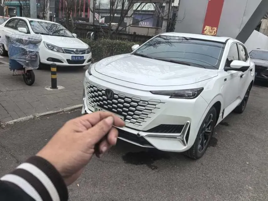 2023 ChangAn UNI-K iDD 1.5T 170HP L4 6TCT PHEV 28.39KWH,autocango,china used car exporter,china ev exporter,chinese used car exporter,chinese used ev exporter