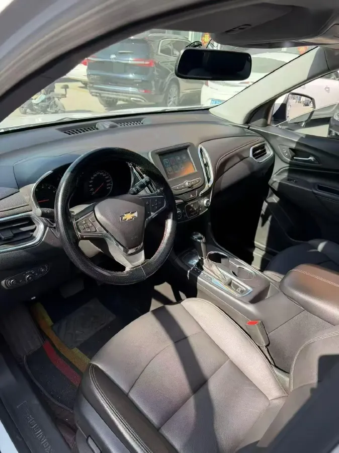 2019 Chevrolet Equinox 1.5T 169HP L4 6AT,autocango,china used car exporter,china ev exporter,chinese used car exporter,chinese used ev exporter