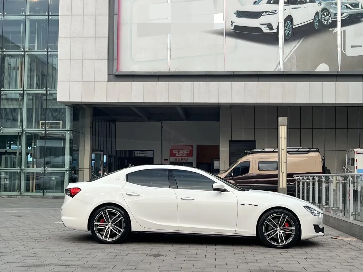 2018 Maserati Ghibli 3.0T 350HP V6 8AT,autocango,china used car exporter,china ev exporter,chinese used car exporter,chinese used ev exporter