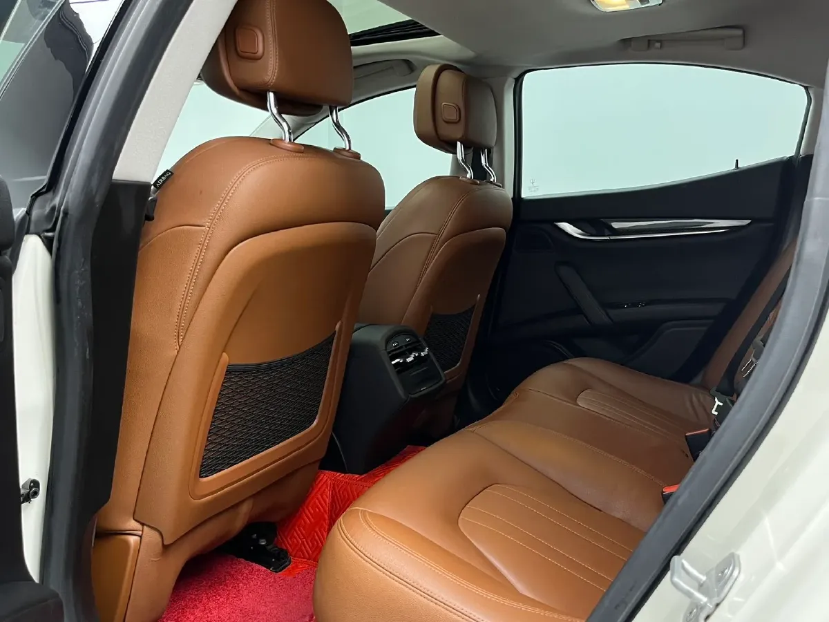 2018 Maserati Ghibli 3.0T 350HP V6 8AT,autocango,china used car exporter,china ev exporter,chinese used car exporter,chinese used ev exporter