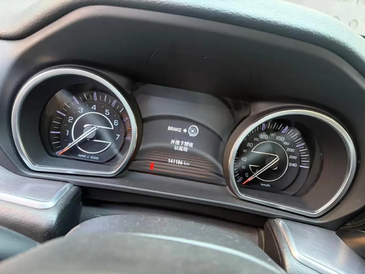 2018 Jeep Commander 2.0T 265HP L4 9AT,autocango,china used car exporter,china ev exporter,chinese used car exporter,chinese used ev exporter