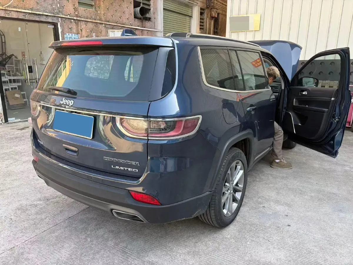 2018 Jeep Commander 2.0T 265HP L4 9AT,autocango,china used car exporter,china ev exporter,chinese used car exporter,chinese used ev exporter