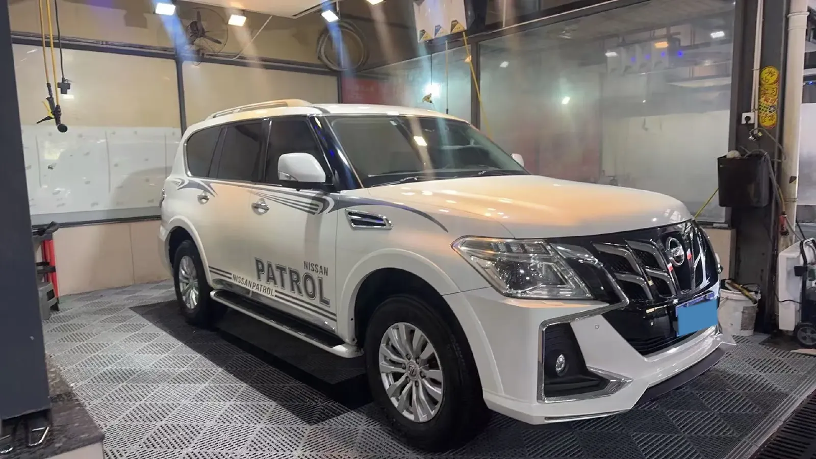 2018 Nissan Patrol 4.0L 279HP V6 7AT,autocango,china used car exporter,china ev exporter,chinese used car exporter,chinese used ev exporter