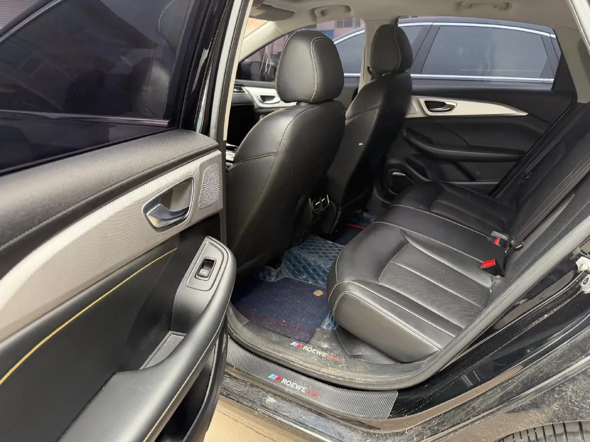 2020 Roewe i6 MAX 1.5T 169HP L4 AMT PHEV,autocango,china used car exporter,china ev exporter,chinese used car exporter,chinese used ev exporter