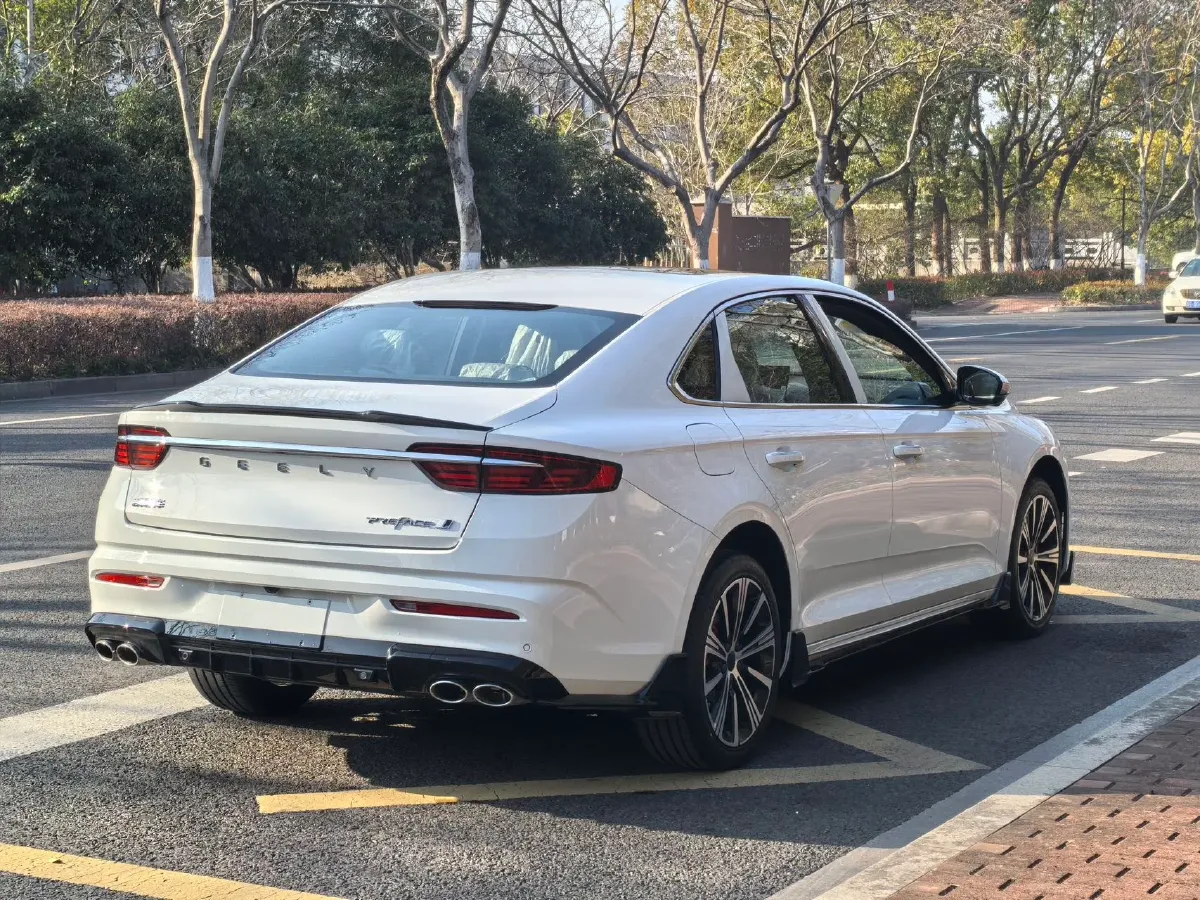 2025 Geely Preface 1.5T 181HP L4 7DCT,autocango,china used car exporter,china ev exporter,chinese used car exporter,chinese used ev exporter