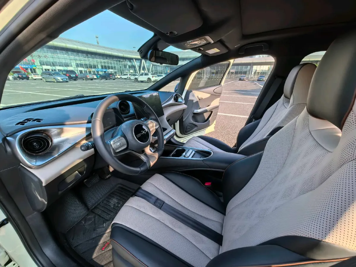 2023 BYD Dolphin BEV 44.928KWH,autocango,china used car exporter,china ev exporter,chinese used car exporter,chinese used ev exporter