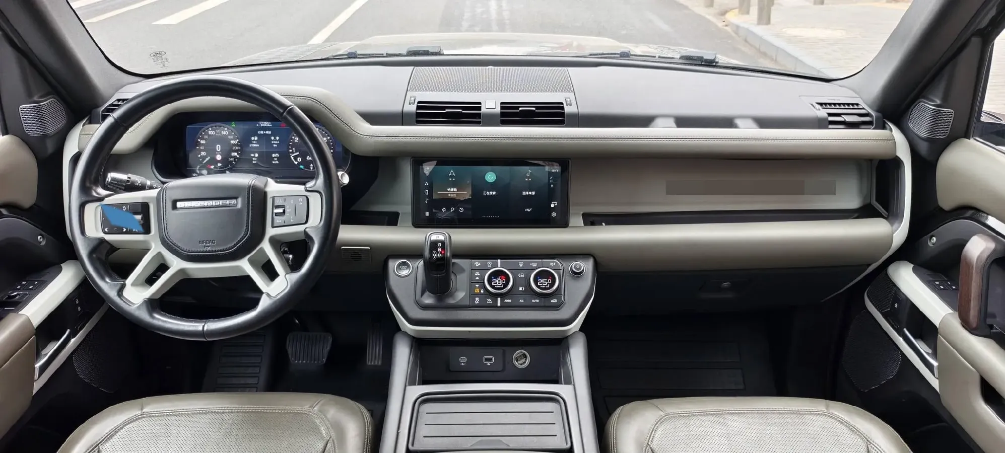 2021 Land Rover Defender 3.0T 400HP L6 8AT,autocango,china used car exporter,china ev exporter,chinese used car exporter,chinese used ev exporter