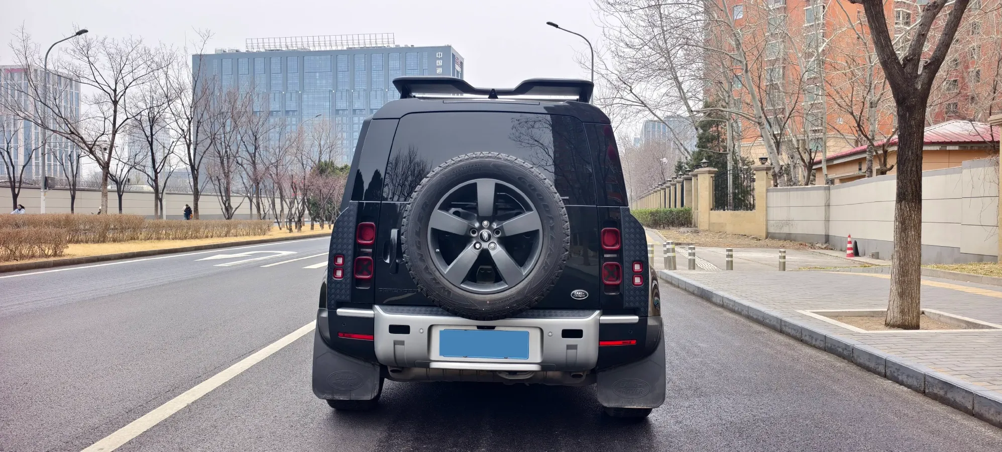 2021 Land Rover Defender 3.0T 400HP L6 8AT,autocango,china used car exporter,china ev exporter,chinese used car exporter,chinese used ev exporter