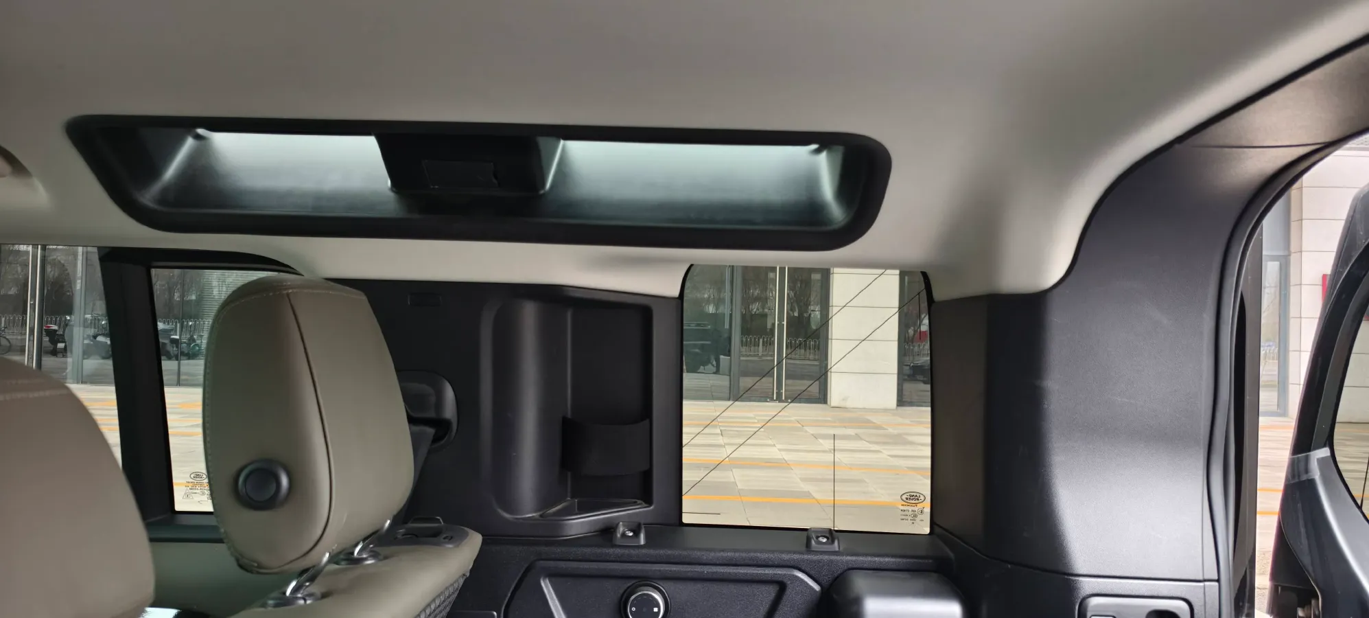 2021 Land Rover Defender 3.0T 400HP L6 8AT,autocango,china used car exporter,china ev exporter,chinese used car exporter,chinese used ev exporter