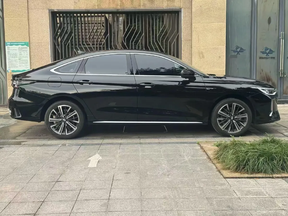 2025 Chery Arrizo 8 1.6T 197HP L4 7DCT,autocango,china used car exporter,china ev exporter,chinese used car exporter,chinese used ev exporter