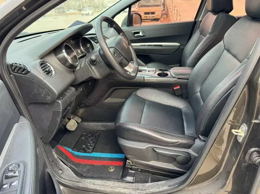 2016 Peugeot 3008 2.0L 147HP L4 6AT,autocango,china used car exporter,china ev exporter,chinese used car exporter,chinese used ev exporter