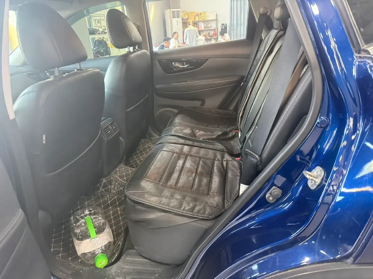 2020 Nissan X-Trail 2.0L 154HP L4 CVT,autocango,china used car exporter,china ev exporter,chinese used car exporter,chinese used ev exporter