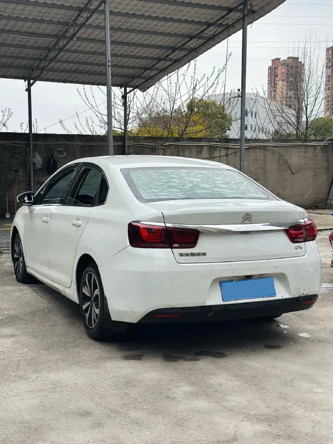 2018 Citroen C4 C-Quatre 1.6L 117HP L4 5MT,autocango,china used car exporter,china ev exporter,chinese used car exporter,chinese used ev exporter
