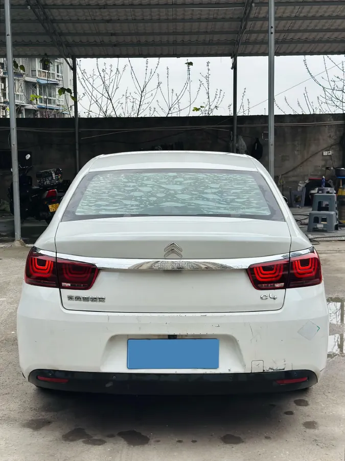 2018 Citroen C4 C-Quatre 1.6L 117HP L4 5MT,autocango,china used car exporter,china ev exporter,chinese used car exporter,chinese used ev exporter