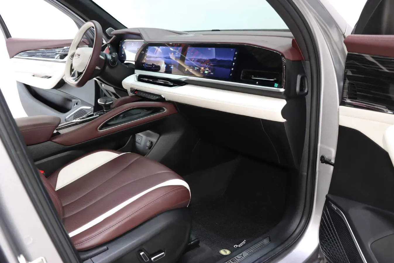 2023 Geely Monjaro 2.0T 238HP L4 8AT,autocango,china used car exporter,china ev exporter,chinese used car exporter,chinese used ev exporter