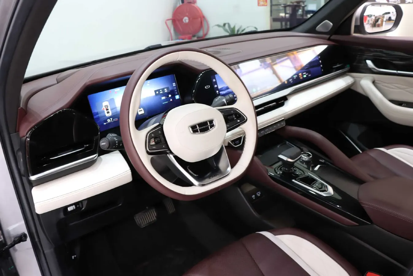 2023 Geely Monjaro 2.0T 238HP L4 8AT,autocango,china used car exporter,china ev exporter,chinese used car exporter,chinese used ev exporter