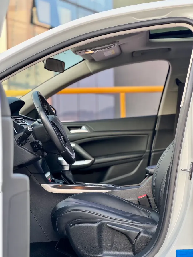 2014 Peugeot 408 1.8L 139HP L4 6AT,autocango,china used car exporter,china ev exporter,chinese used car exporter,chinese used ev exporter