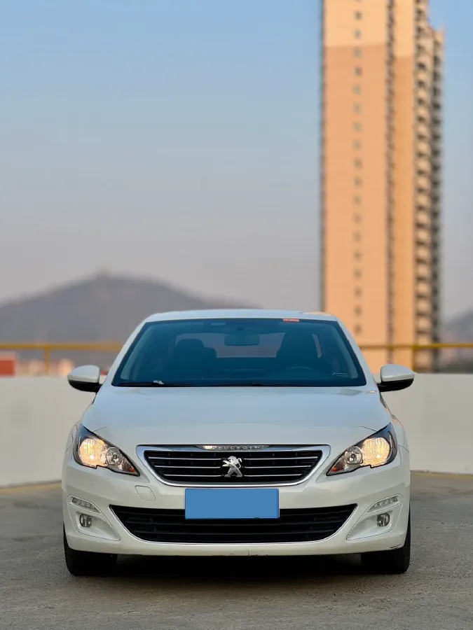 2014 Peugeot 408 1.8L 139HP L4 6AT,autocango,china used car exporter,china ev exporter,chinese used car exporter,chinese used ev exporter