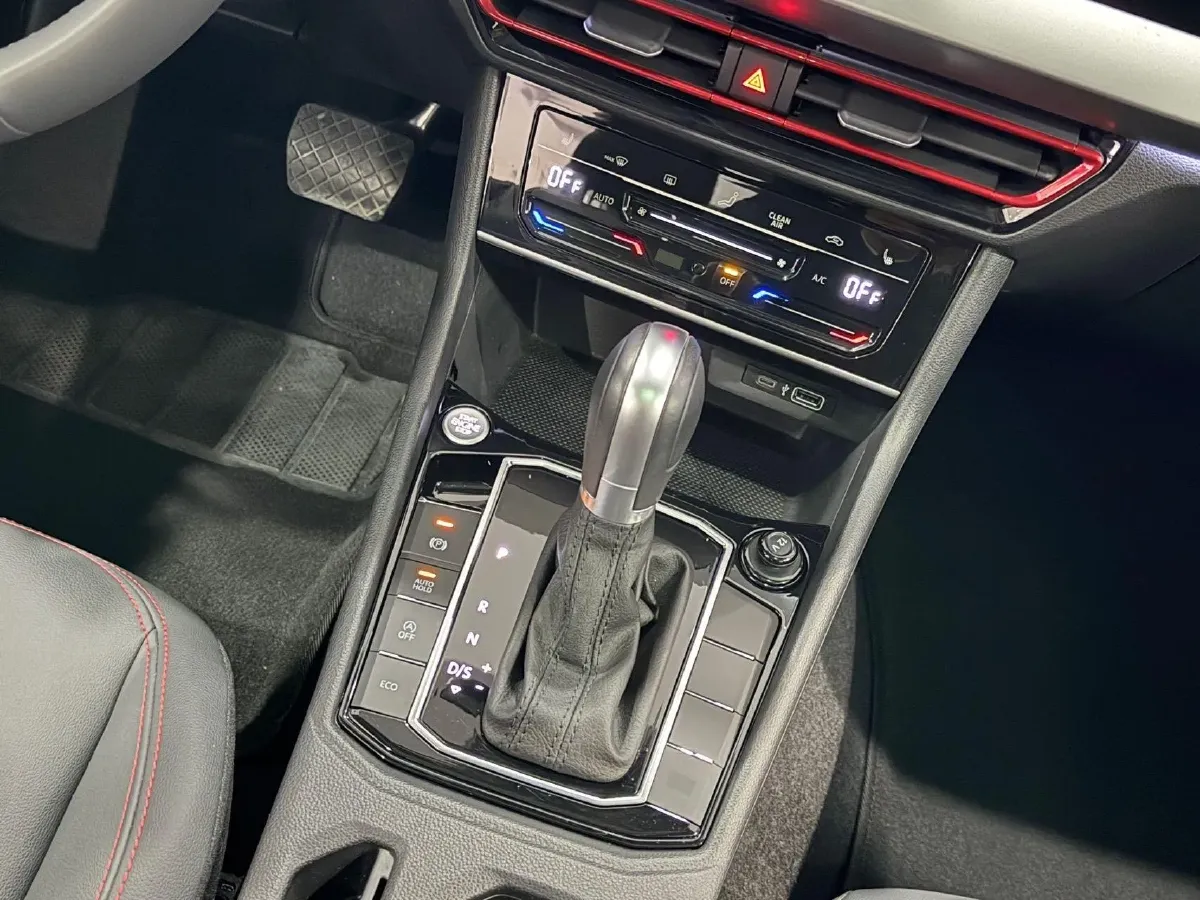 2024 Volkswagen Lavida 1.5T 160HP L4 7DCT,autocango,china used car exporter,china ev exporter,chinese used car exporter,chinese used ev exporter