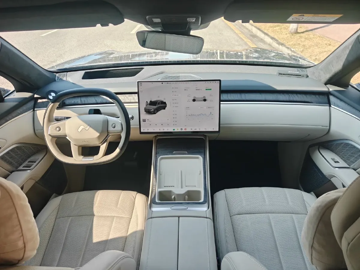 2025 ONVO L90 BEV,autocango,china used car exporter,china ev exporter,chinese used car exporter,chinese used ev exporter