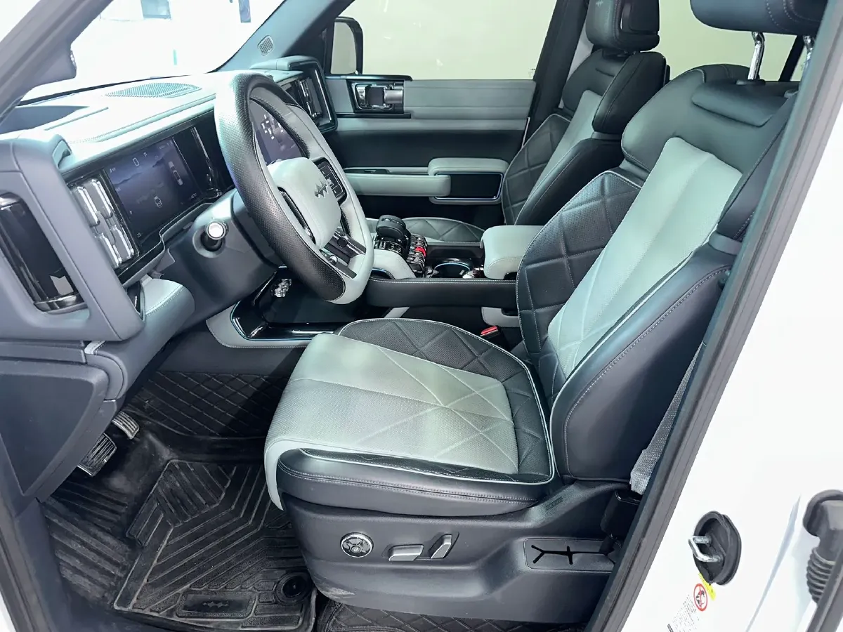 2023 Toyota Crown Kluger 2.5L 189HP L4 E-CVT Hybrid,autocango,china used car exporter,china ev exporter,chinese used car exporter,chinese used ev exporter