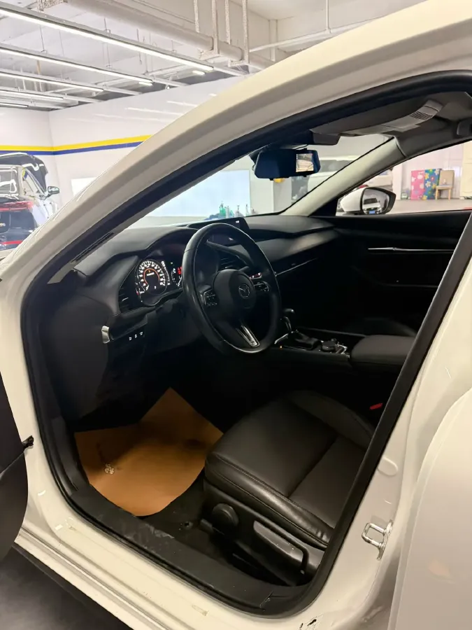 2021 Mazda 3 Axela 2.0L 158HP L4 6AT,autocango,china used car exporter,china ev exporter,chinese used car exporter,chinese used ev exporter